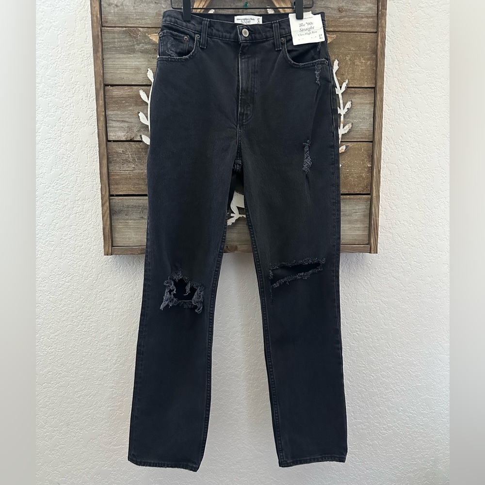 Abercrombie & Fitch The 90’s Straight Black Wash Distressed Denim Jeans 27/4 NWT